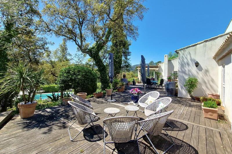 Villa - 210 m² - 5 pièces