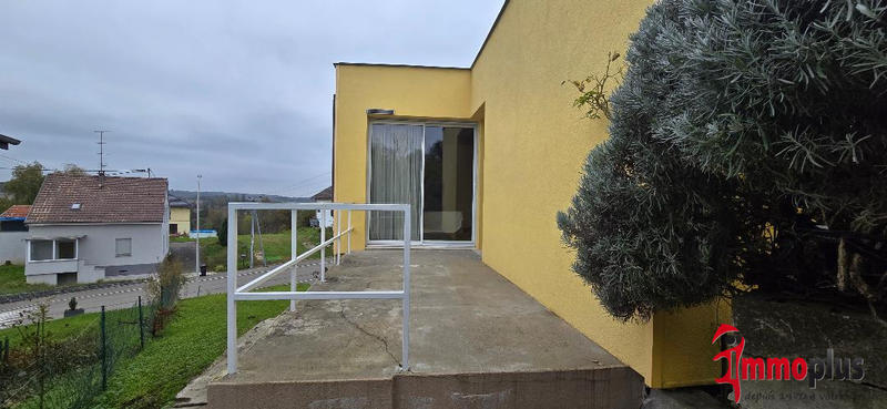 Maison - 99 m² - 6 pièces