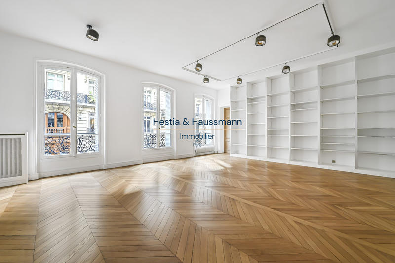 Appartement - 248 m² - 6 pièces