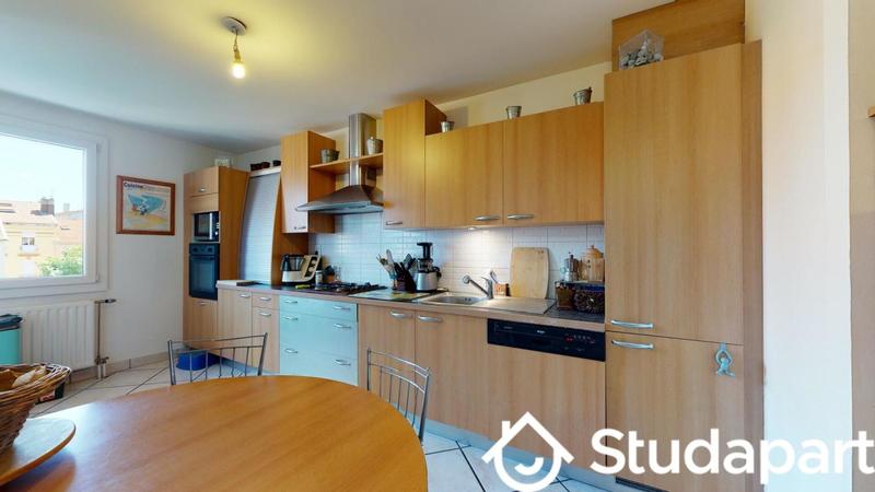 Chambre - 12 m² - 1 pièce