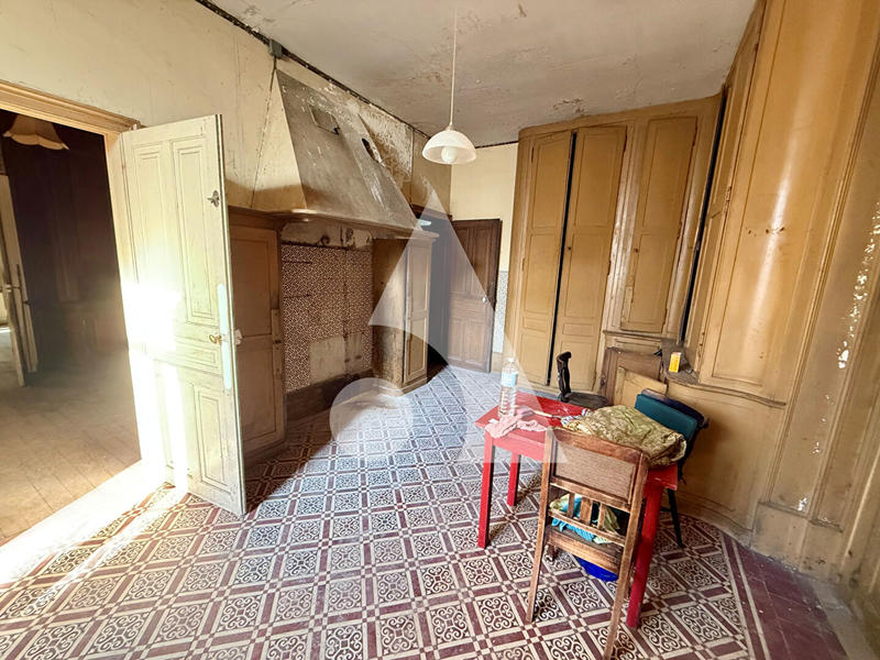 Demeure - 264 m² - 12 pièces