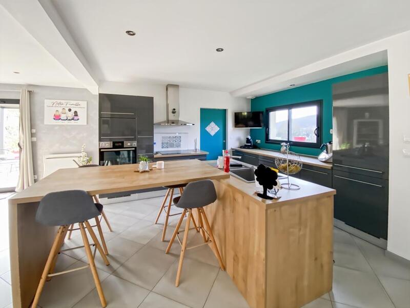 Maison - 128 m² - 6 pièces