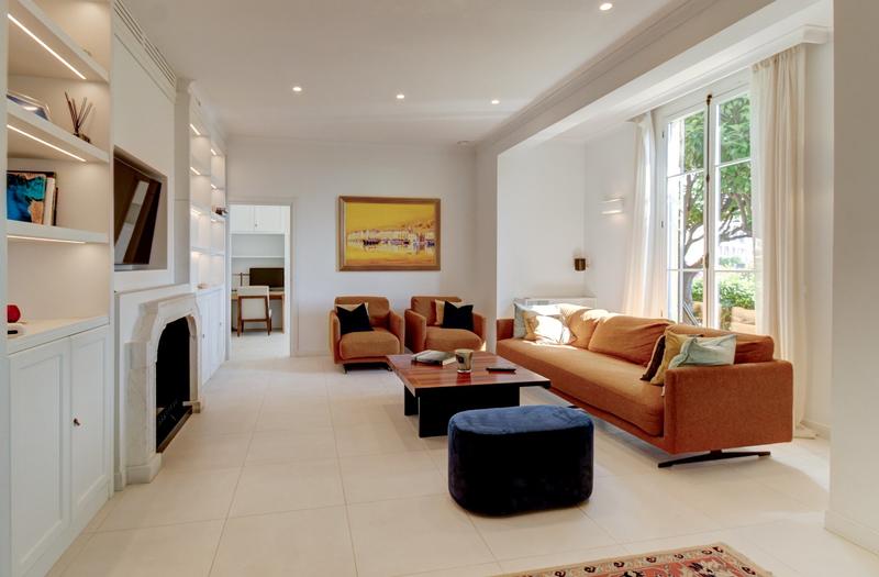 Maison - 211 m² - 8 pièces