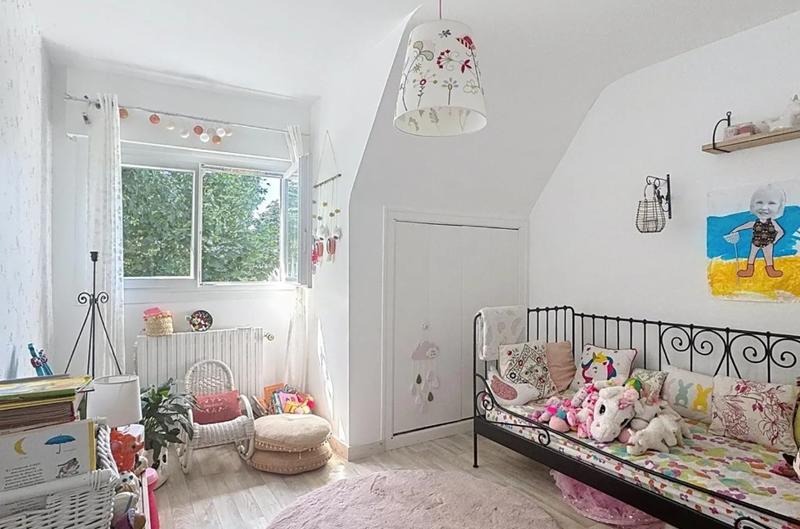 Maison - 191 m² - 8 pièces