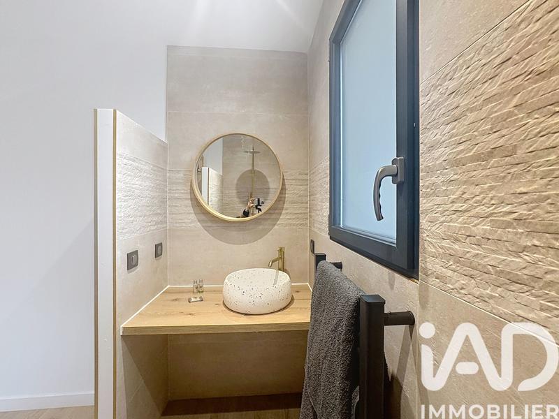 Maison - 265 m² - 8 pièces