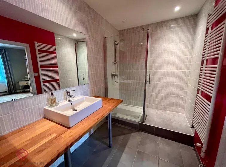 Corps de ferme - 412 m² - 10 pièces