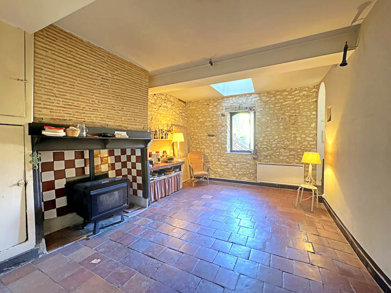 Maison - 202 m² - 6 pièces