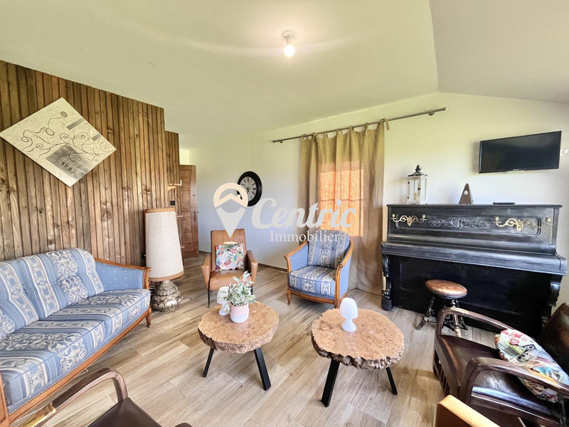 Maison - 153 m² - 5 pièces