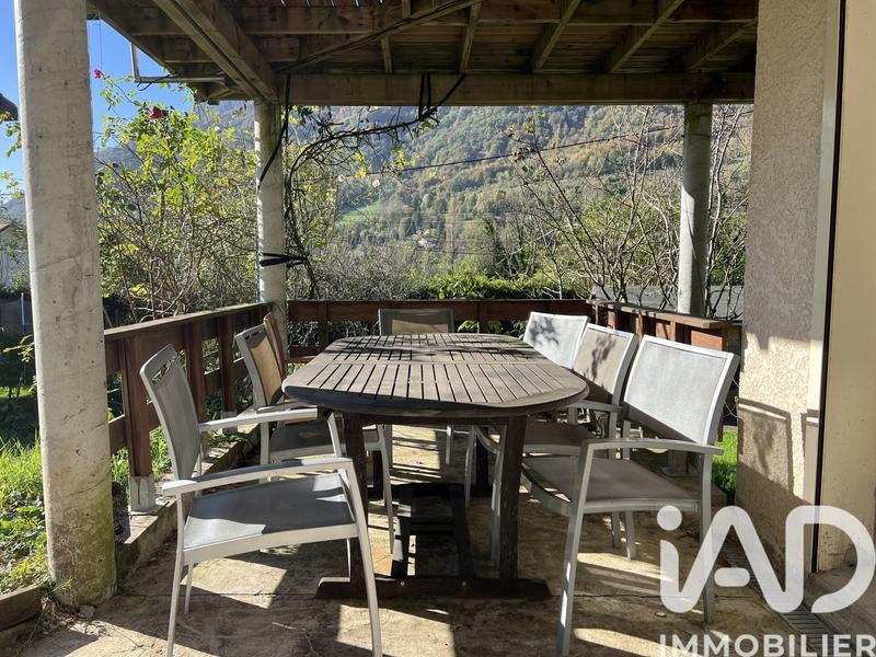 Maison - 196 m² - 5 pièces