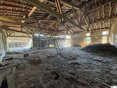 Maison ancienne - 414 m² - 4 pièces