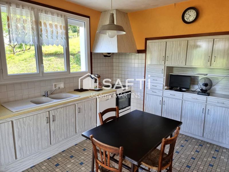 Maison - 142 m² - 8 pièces