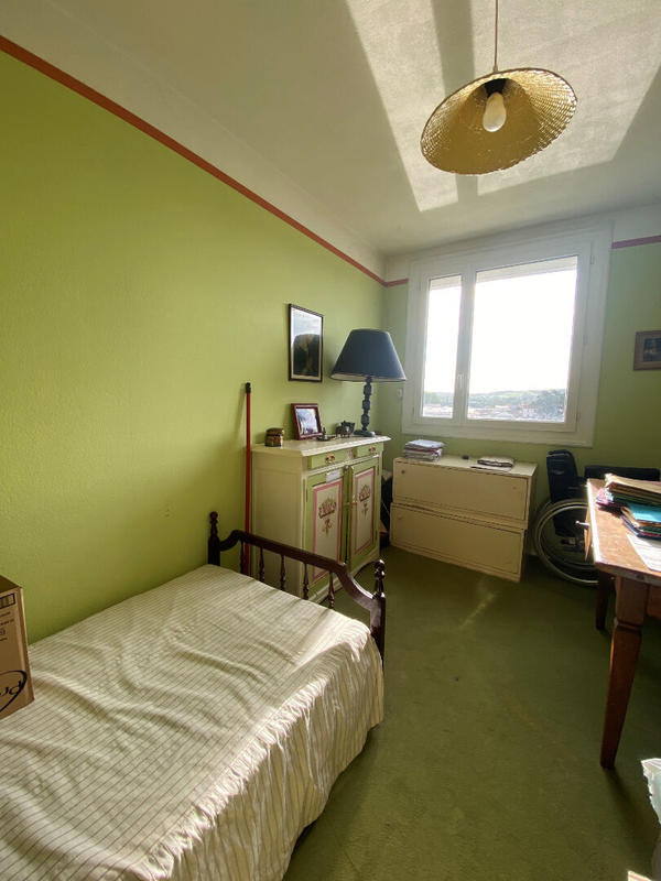 Appartement - 100 m² - 5 pièces