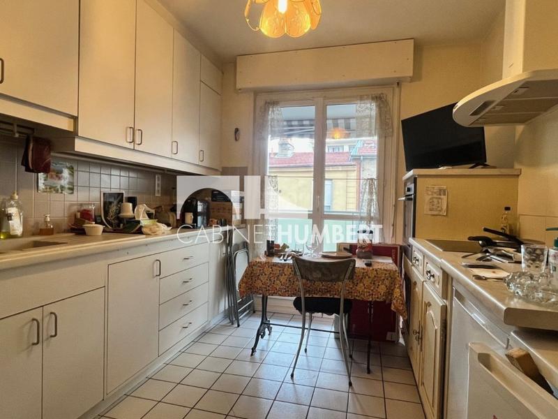 Appartement - 90 m² - 4 pièces