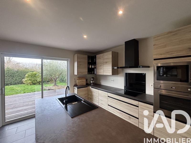 Maison - 98 m² - 5 pièces