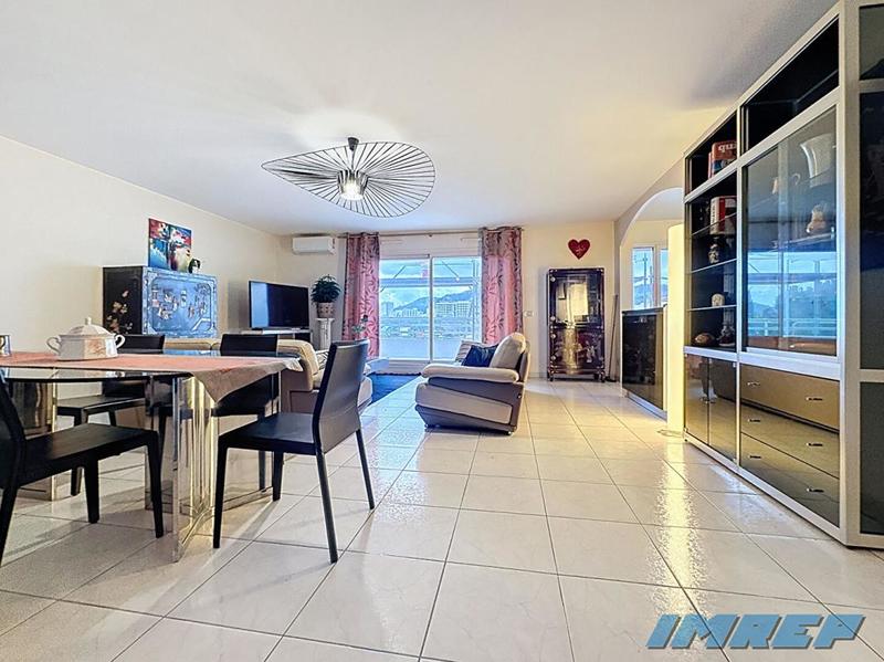 Appartement - 95 m² - 3 pièces