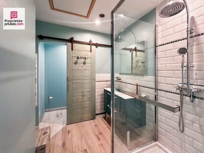 Maison - 180 m² - 5 pièces