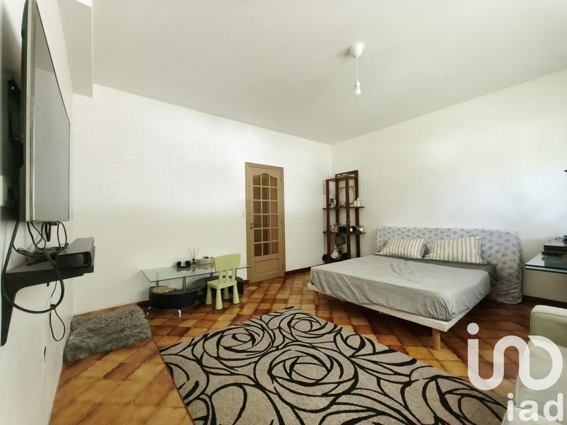 Maison - 303 m² - 9 pièces