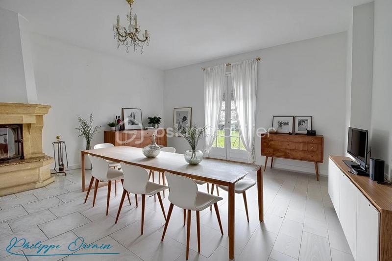 Pavillon - 149 m² - 7 pièces