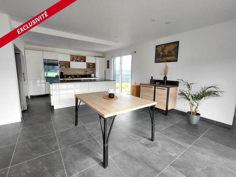 Maison - 158 m² - 6 pièces