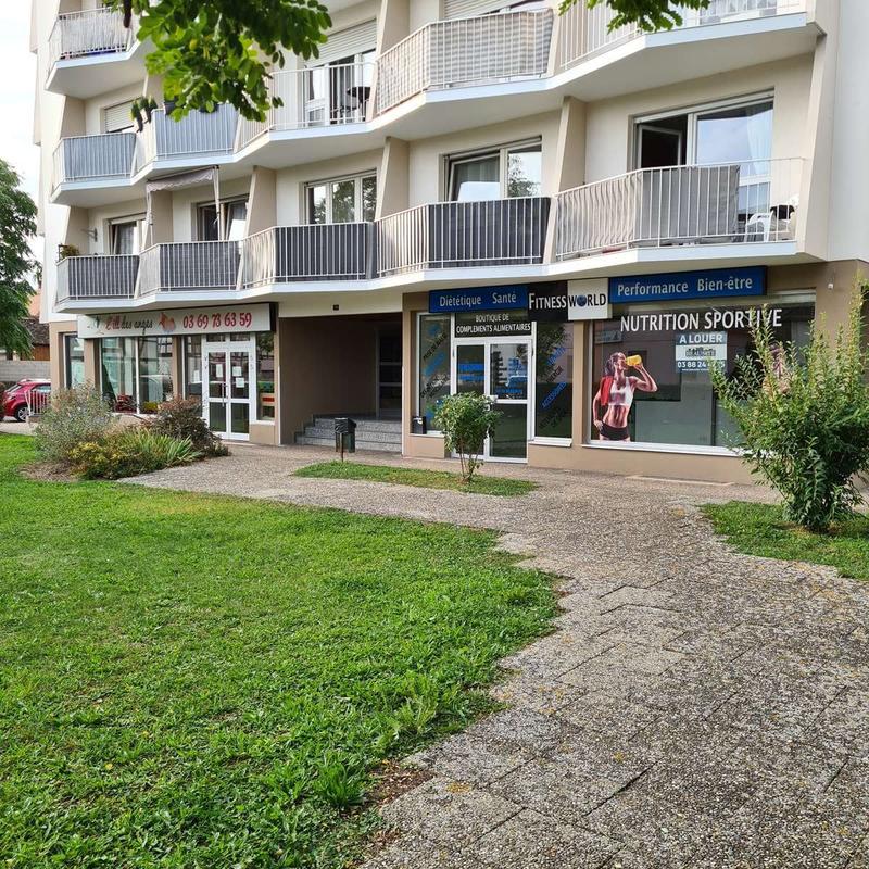 Local commercial - 74 m² - 2 pièces