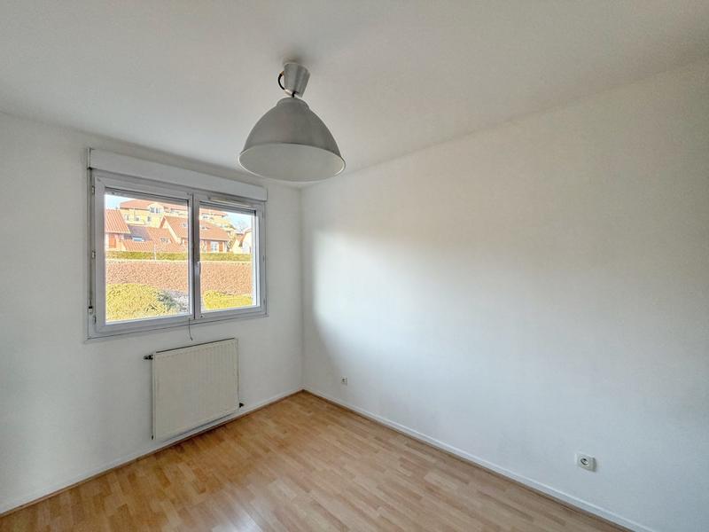 Appartement - 90 m² - 4 pièces