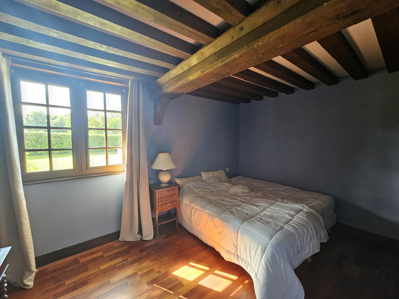 Maison - 260 m² - 8 pièces