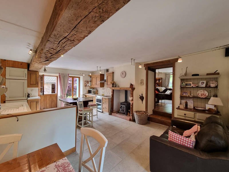 Maison - 94 m² - 4 pièces