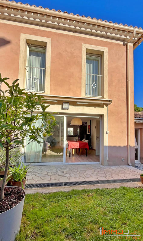 Maison - 95 m² - 5 pièces