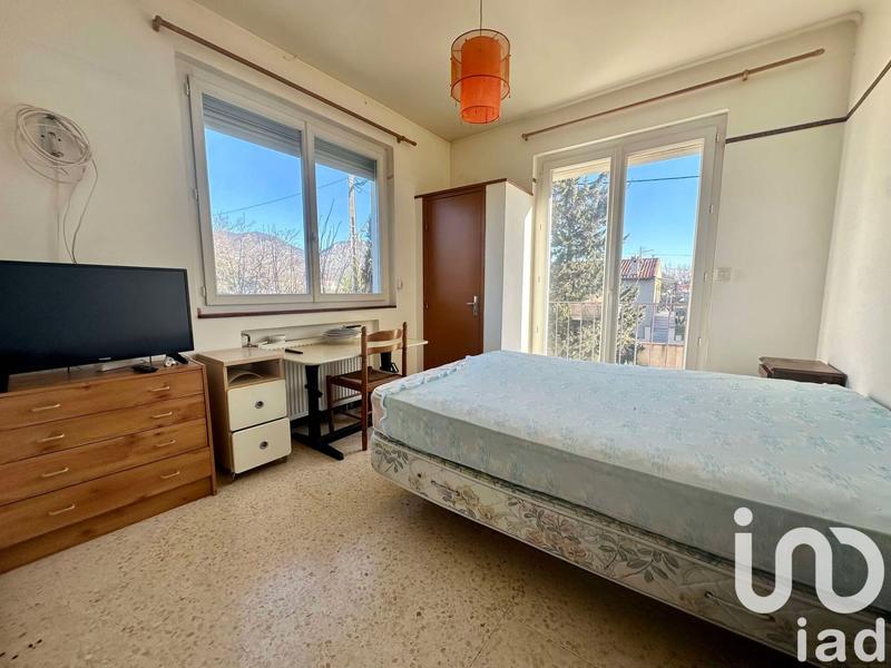 Maison - 200 m² - 8 pièces