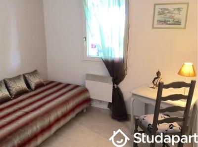 Chambre - 9 m² - 1 pièce