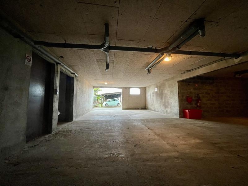 Parking / Garage - 13 m²