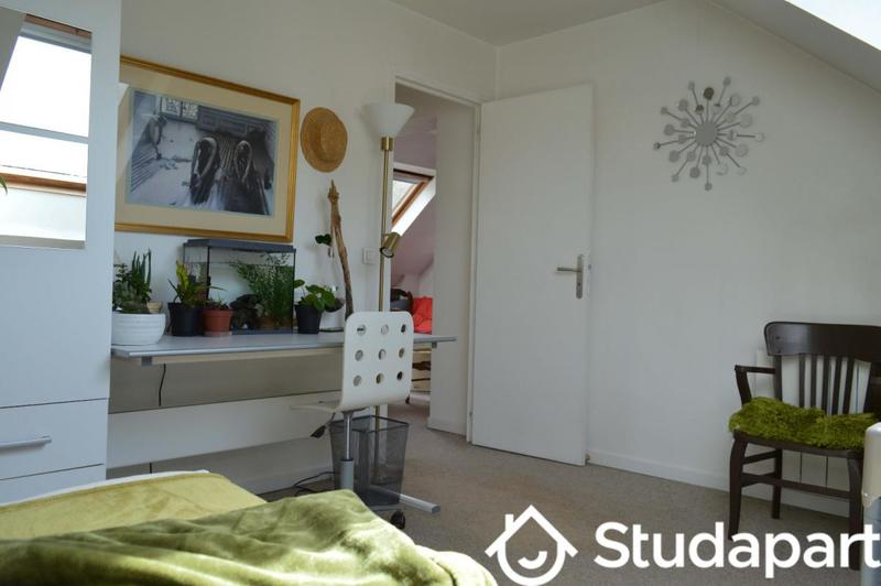 Chambre - 9 m² - 1 pièce