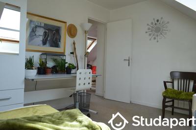 Chambre - 9 m² - 1 pièce