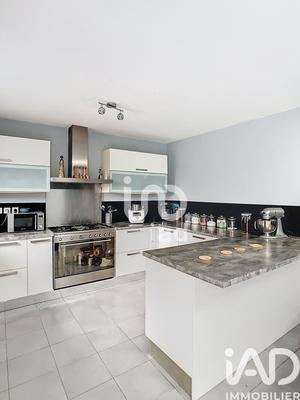 Maison - 85 m² - 5 pièces