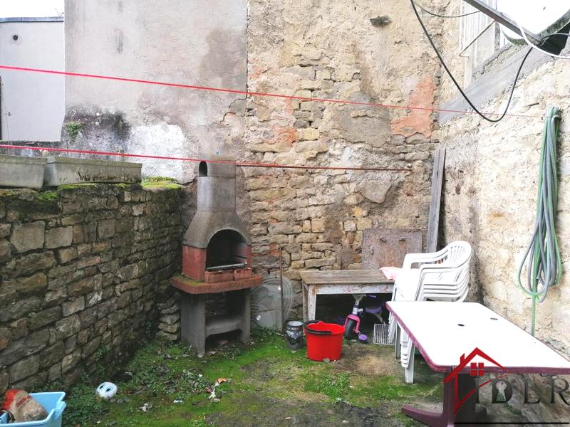 Maison - 233 m² - 11 pièces