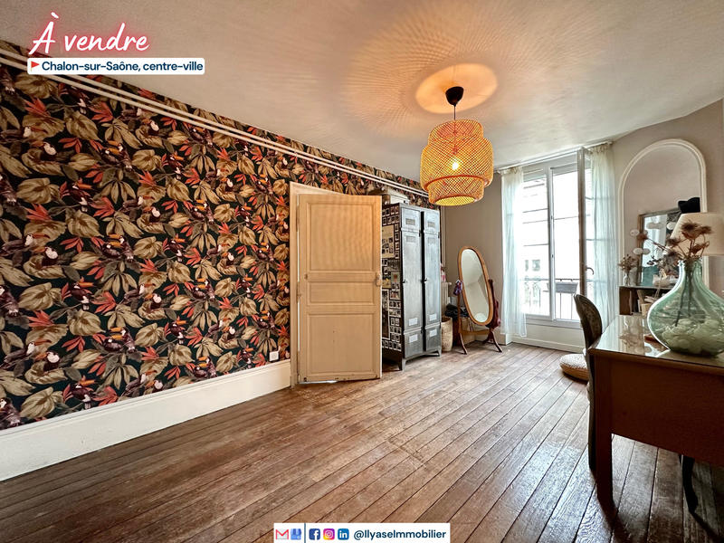 Appartement - 140 m² - 6 pièces