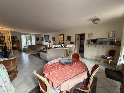 Maison - 106 m² - 5 pièces