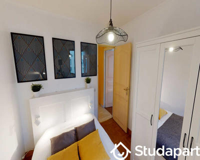 Chambre - 100 m² - 1 pièce