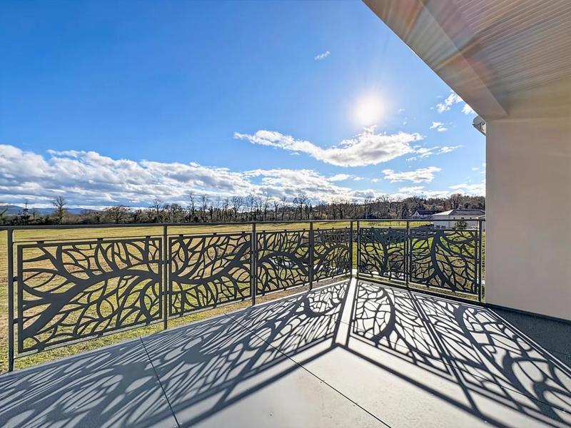 Propriété - 260 m² - 10 pièces