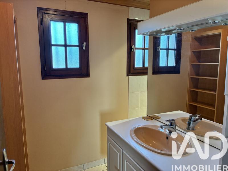 Maison - 94 m² - 5 pièces