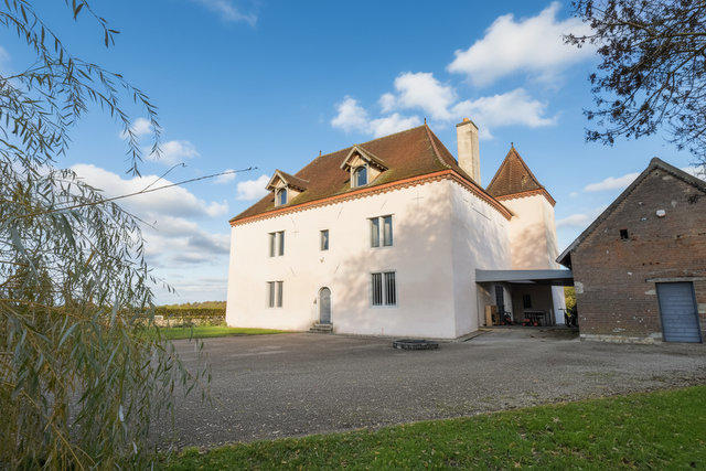 Maison - 520 m² - 10 pièces