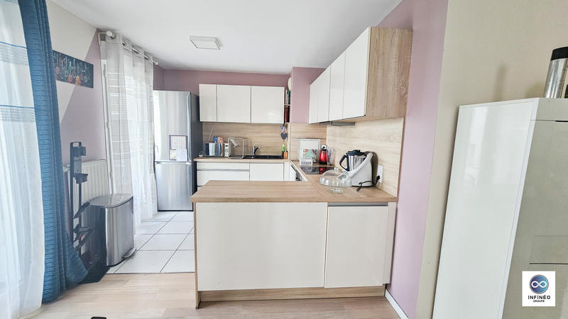 Appartement - 80 m² - 4 pièces