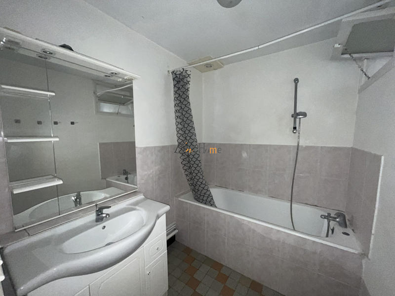 Maison ancienne - 210 m² - 7 pièces