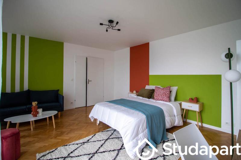 Chambre - 11 m² - 1 pièce