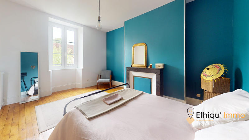 Maison - 314 m² - 10 pièces