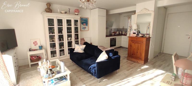 Maison - 84 m² - 4 pièces