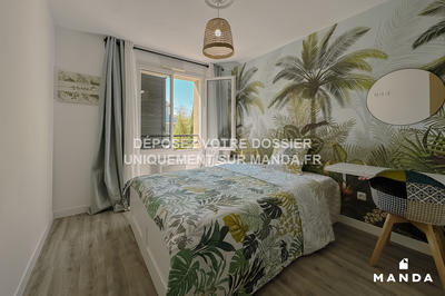 Chambre - 9 m² - 5 pièces