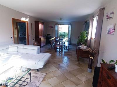 Maison traditionnelle - 163 m² - 7 pièces