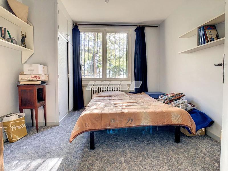 Maison - 200 m² - 7 pièces