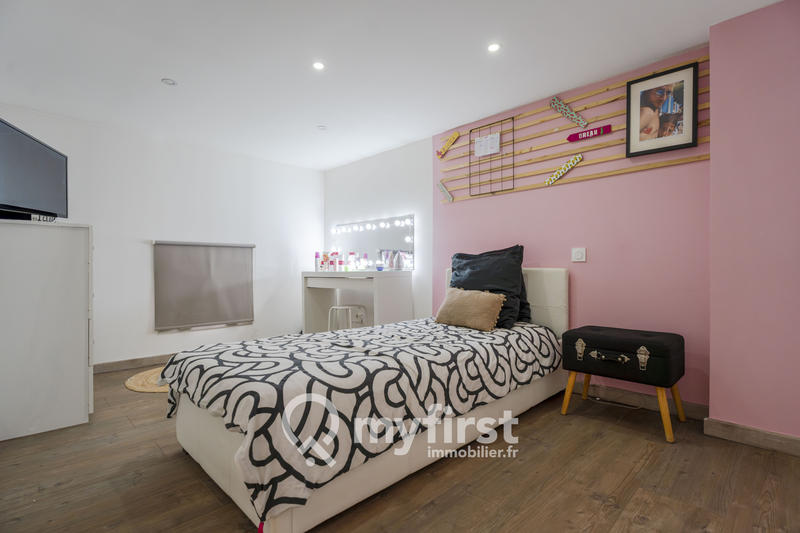 Appartement - 90 m² - 4 pièces